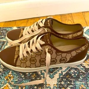 Michael Korea Sneakers